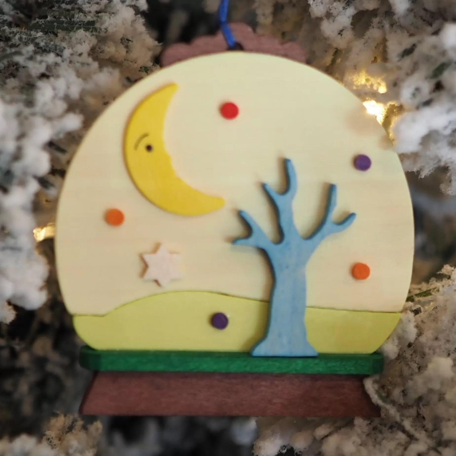 Graupner Snow Globe - Hugo Hedgehog - Christmas Tree Decoration | All Tree Decorations